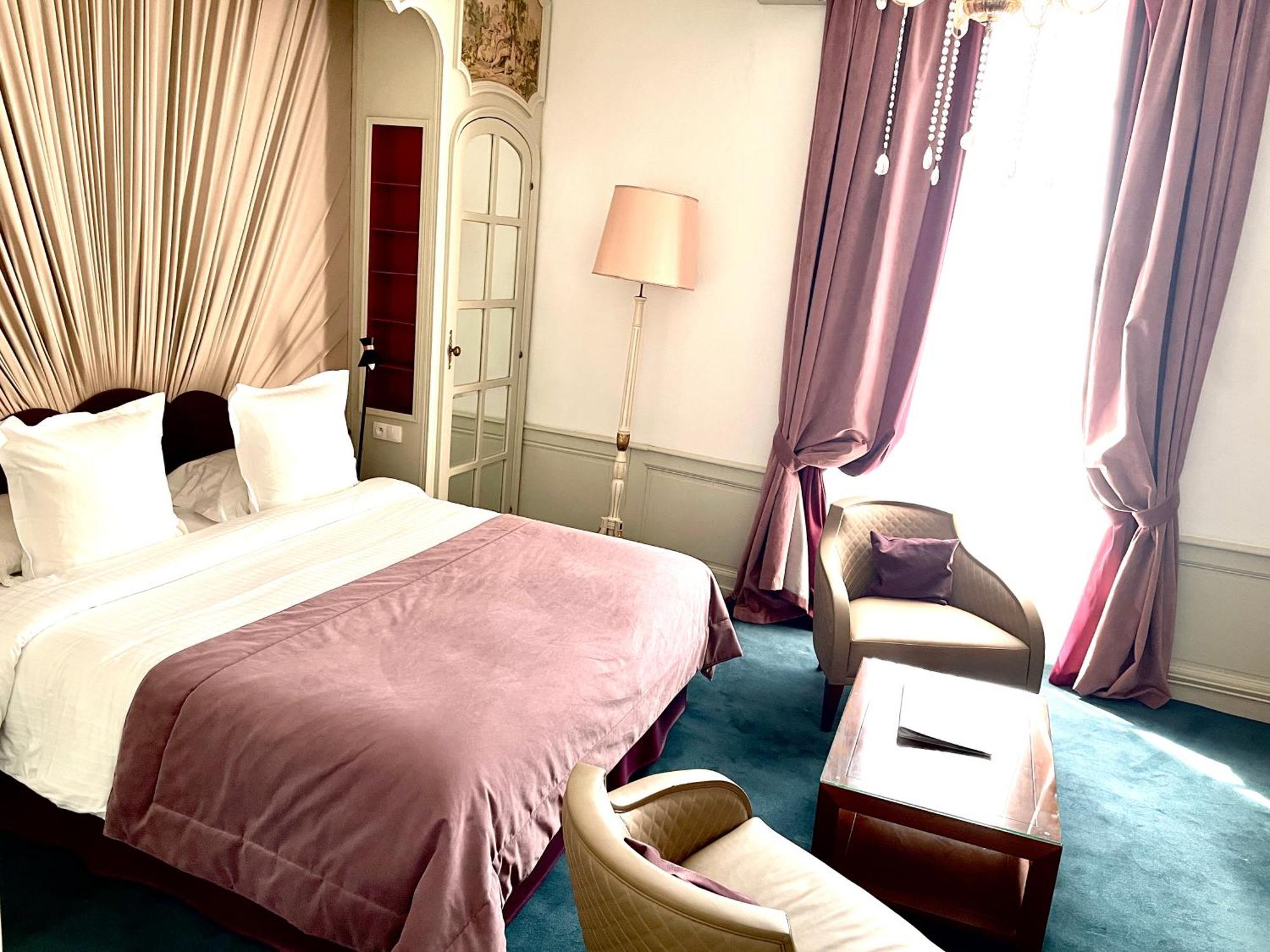 Hotel Victor Hugo Pontorson Eksteriør bilde