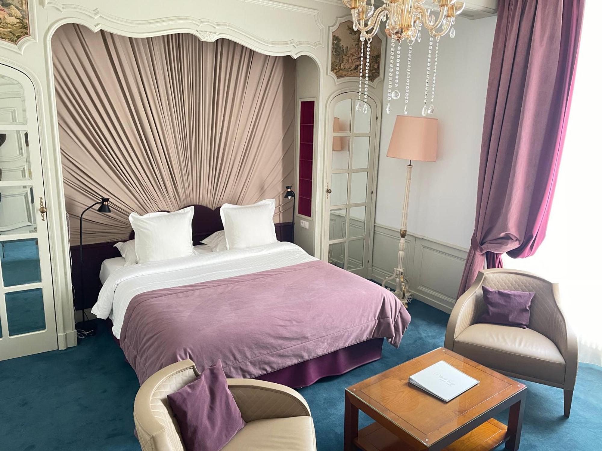 Hotel Victor Hugo Pontorson Eksteriør bilde