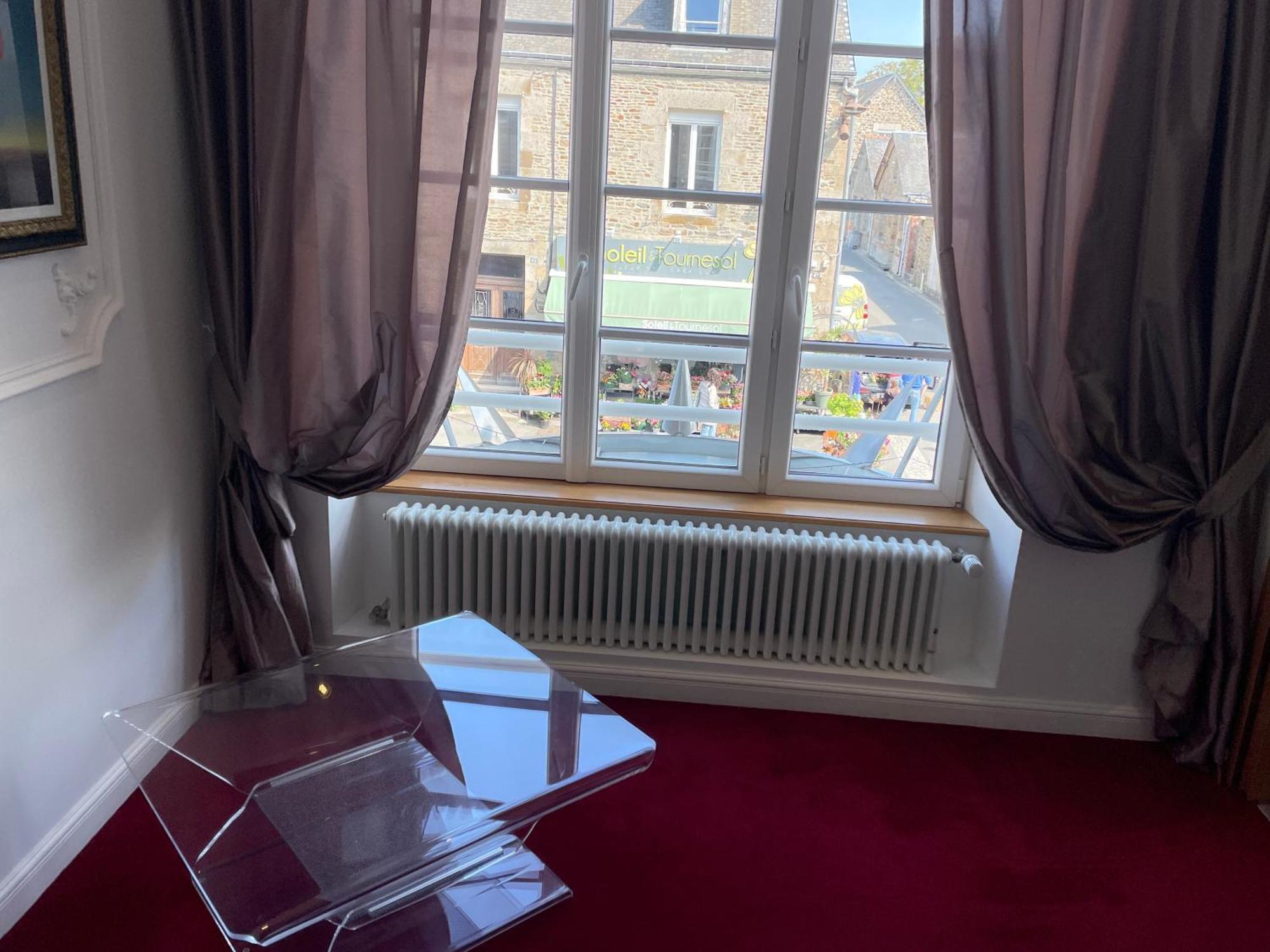 Hotel Victor Hugo Pontorson Eksteriør bilde