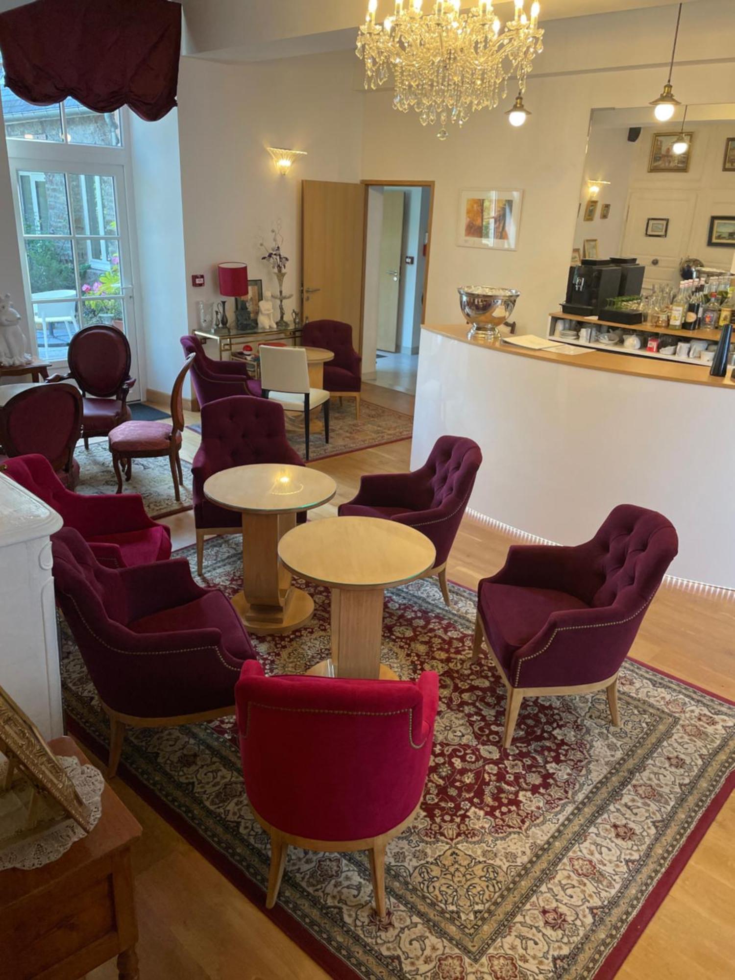 Hotel Victor Hugo Pontorson Eksteriør bilde
